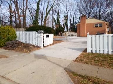 Main picture of 913 N Harrison St