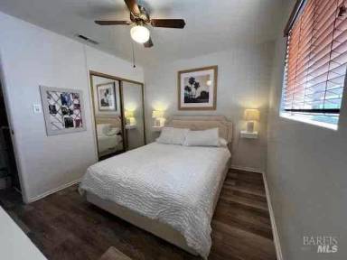 Main picture of 115 Muirwood Pl