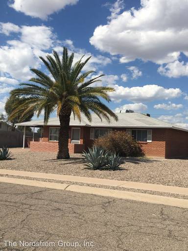 Main picture of 6711 E Calle Cappela