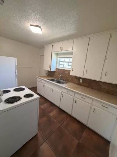 Main picture of 3614 32nd St