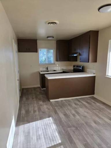 Main picture of 7900 Loucreta Dr