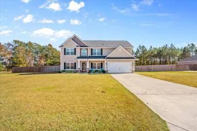 Main picture of 188 Huntington Dr NE