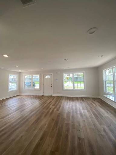 Main picture of 788 N Merton St