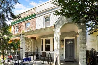 Main picture of 1417 Parkwood Pl NW
