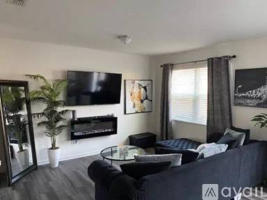 Main picture of 3501 Cardinal Dr SW
