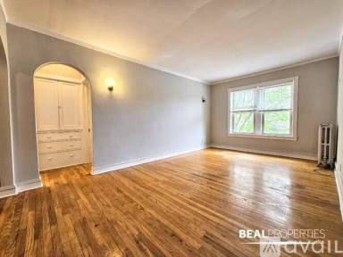 Main picture of 2106 W Ainslie St