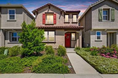 Main picture of 2529 Natomas Crossing Dr