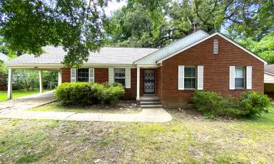 Main picture of 3079 Robbiedon St