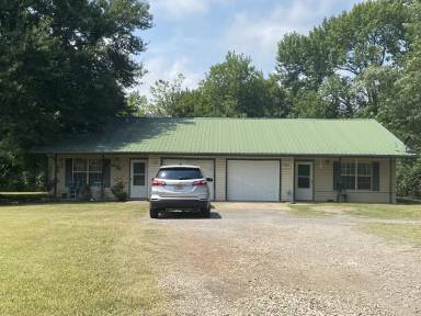 Main picture of 106 Russell St