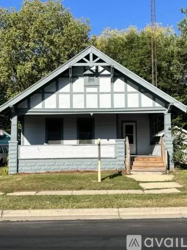 Main picture of 110 8th St