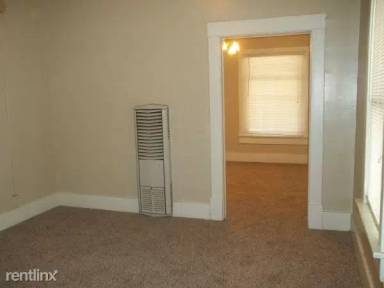 Main picture of 1108 N Waco Ave