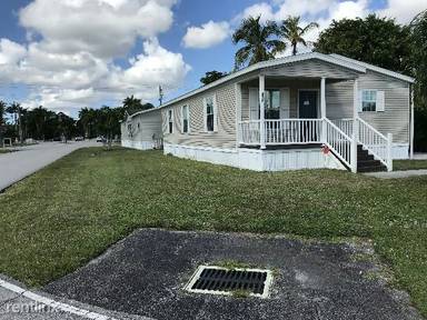 Main picture of 13453 SW 5th St