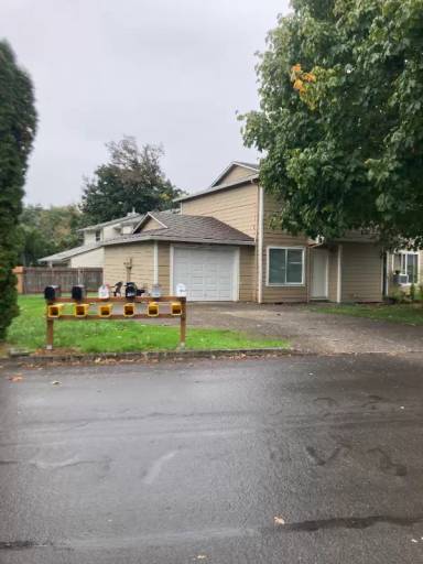 Main picture of 1046 Birchwood Dr
