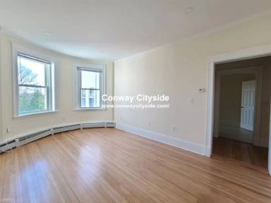 Main picture of 17 Fairbanks St