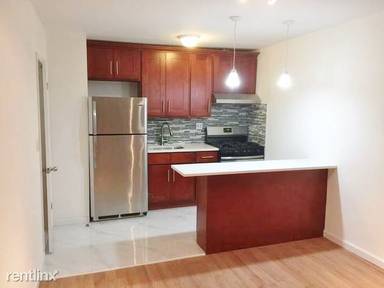 Main picture of 6619 Burns St