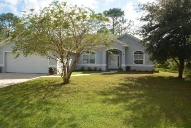 Main picture of 4 Prince Michael Ln