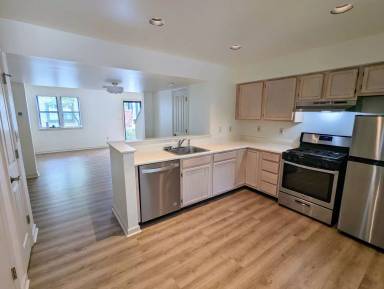 Main picture of 1715 Fox Way