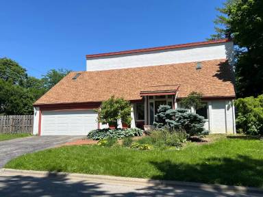 Main picture of 1916 W Lane Ave