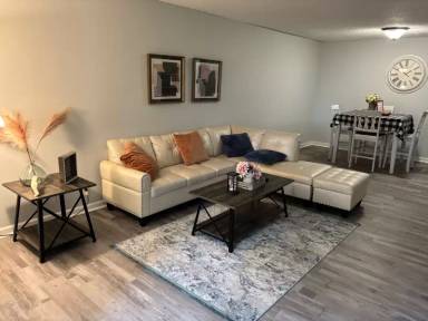 Main picture of 1279 Guelbreth Ln
