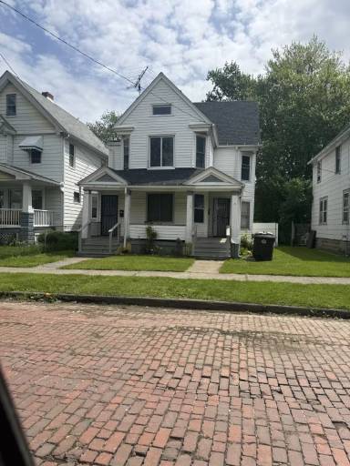 Main picture of 2155 W 96th St