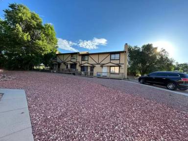 Main picture of 1985 Mineola Ct