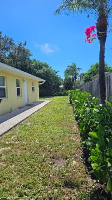 Main picture of 4339 Mariner Rd