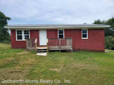 Main picture of 3713 5th St NE