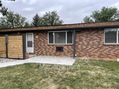 Main picture of 1701 Palm Dr