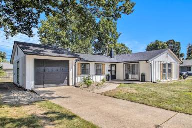 Main picture of 1160 Helmen Dr