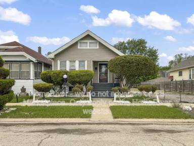 Main picture of 10046 S Perry Ave