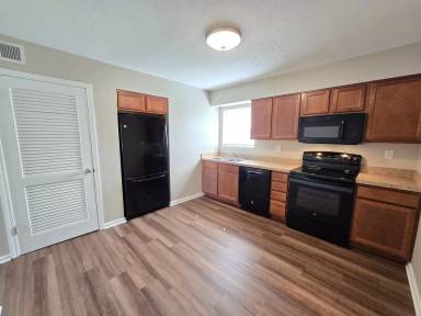 Main picture of 2918 Brinkey Way