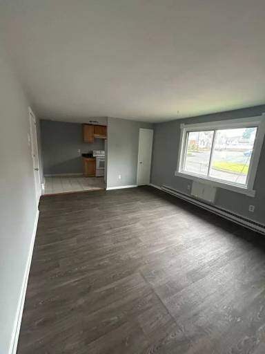 Main picture of 468 S Main St