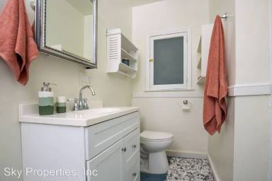 Main picture of 4721 10th Ave