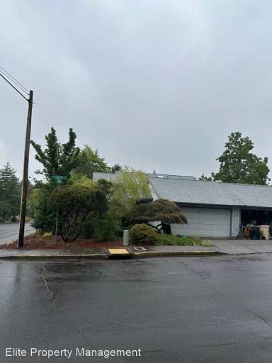 Main picture of 1504 NW Jonquil Pl