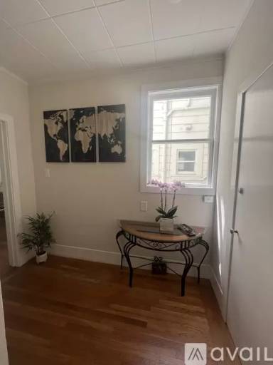 Main picture of 939 Oak St