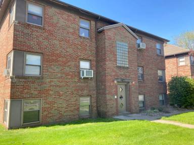 Main picture of 1003 W Locust St