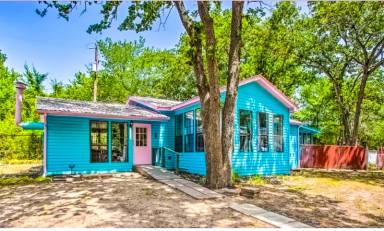 Main picture of 9899 Archer Ln