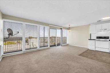 Main picture of 642 ALVARADO Apartments