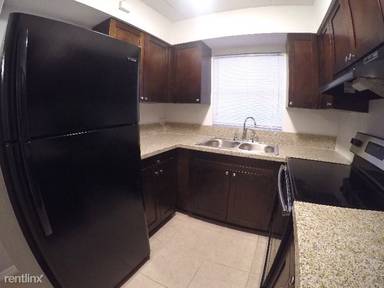 Main picture of Andover Club Apartments