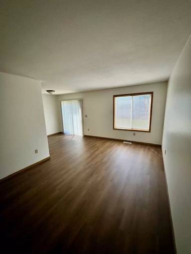 Main picture of 223 Spooner Rd