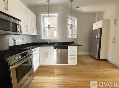 Main picture of 1757 W 17th St