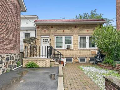 Main picture of 8303 1st Ave