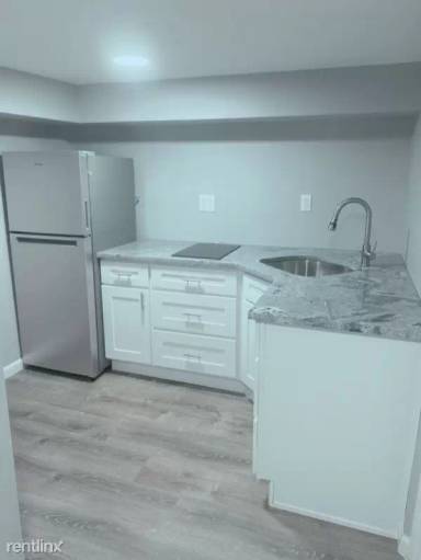 Main picture of 171 E Sheffield Ave
