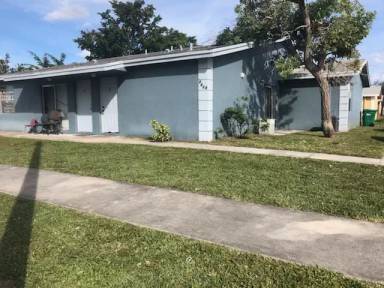 Main picture of 2216 NW 15th Ave