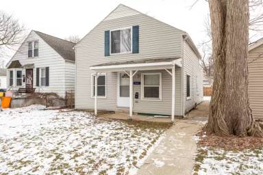 Main picture of 34 E Elza Ave