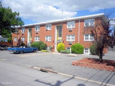 Main picture of 310 Evergreen St