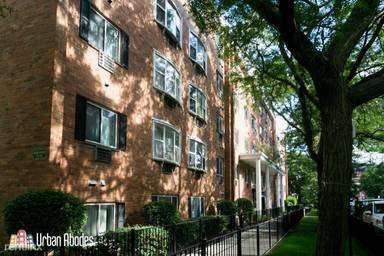 Main picture of 3825 N Pine Grove Ave