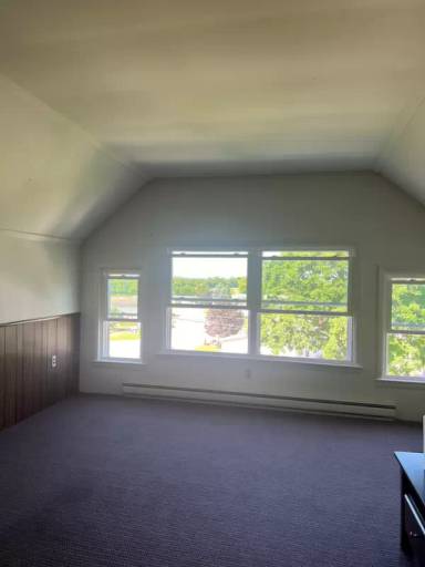Main picture of 503 N Railroad St