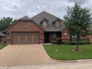 Main picture of 103 Chateau Dr