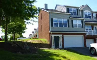 Main picture of 1 Blue Leaf Dr Christiansburg